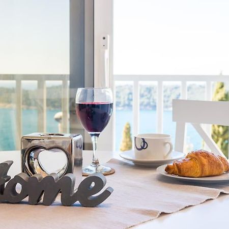 Sea View Apartment 10 Minutes Walk From Old City Dubrovnik Bagian luar foto