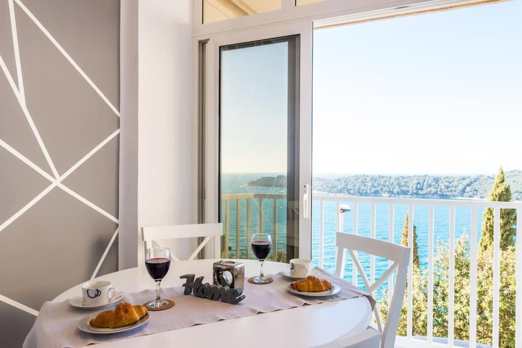 Sea View Apartment 10 Minutes Walk From Old City Dubrovnik Bagian luar foto