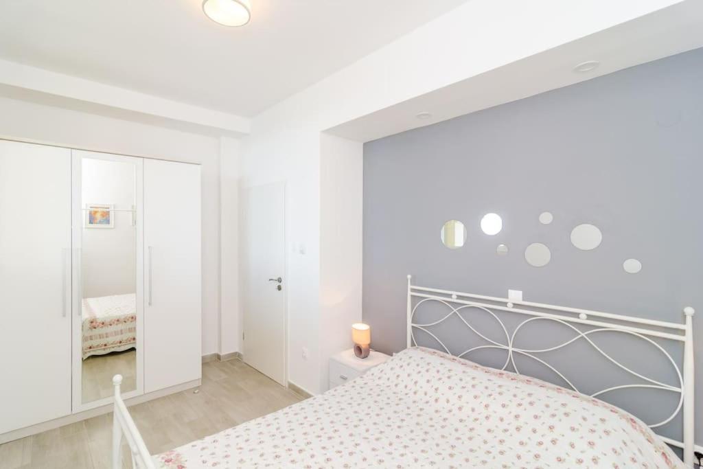 Sea View Apartment 10 Minutes Walk From Old City Dubrovnik Bagian luar foto