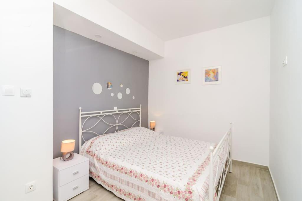 Sea View Apartment 10 Minutes Walk From Old City Dubrovnik Bagian luar foto
